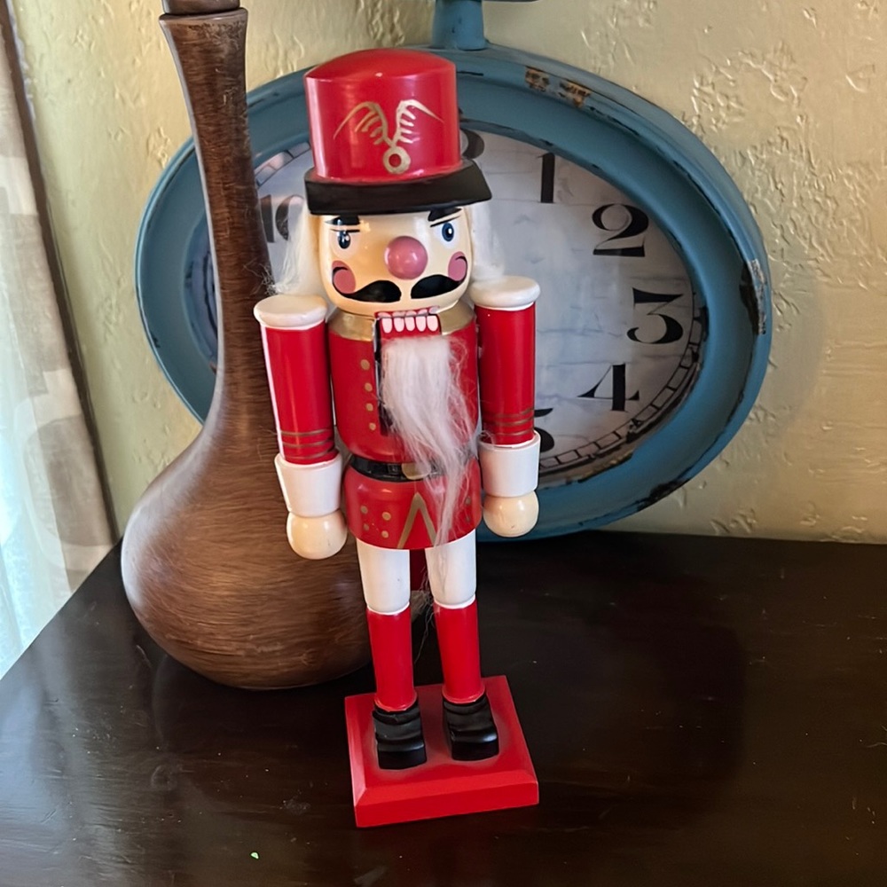 Christmas nutcracker - Picture 1 of 2